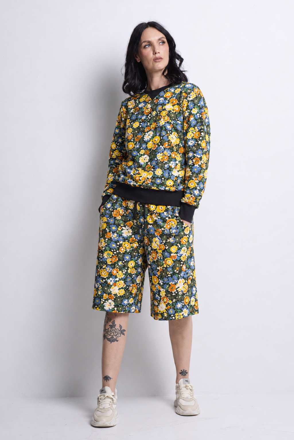 WORLD 5620 Sweat Sweat Shorts Liberty's Floral (UNISEX)