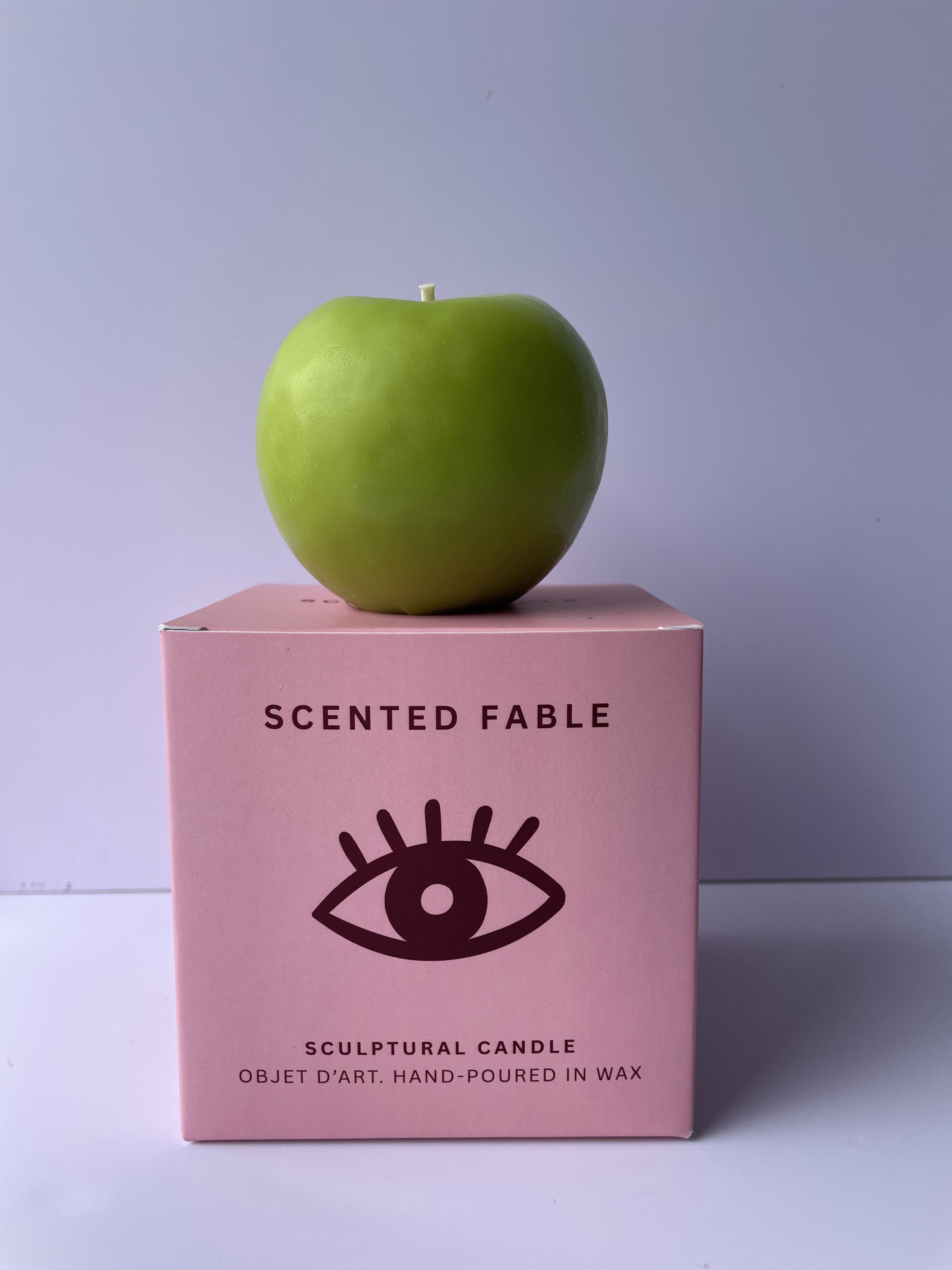 Scented Fable: The Apple Candle