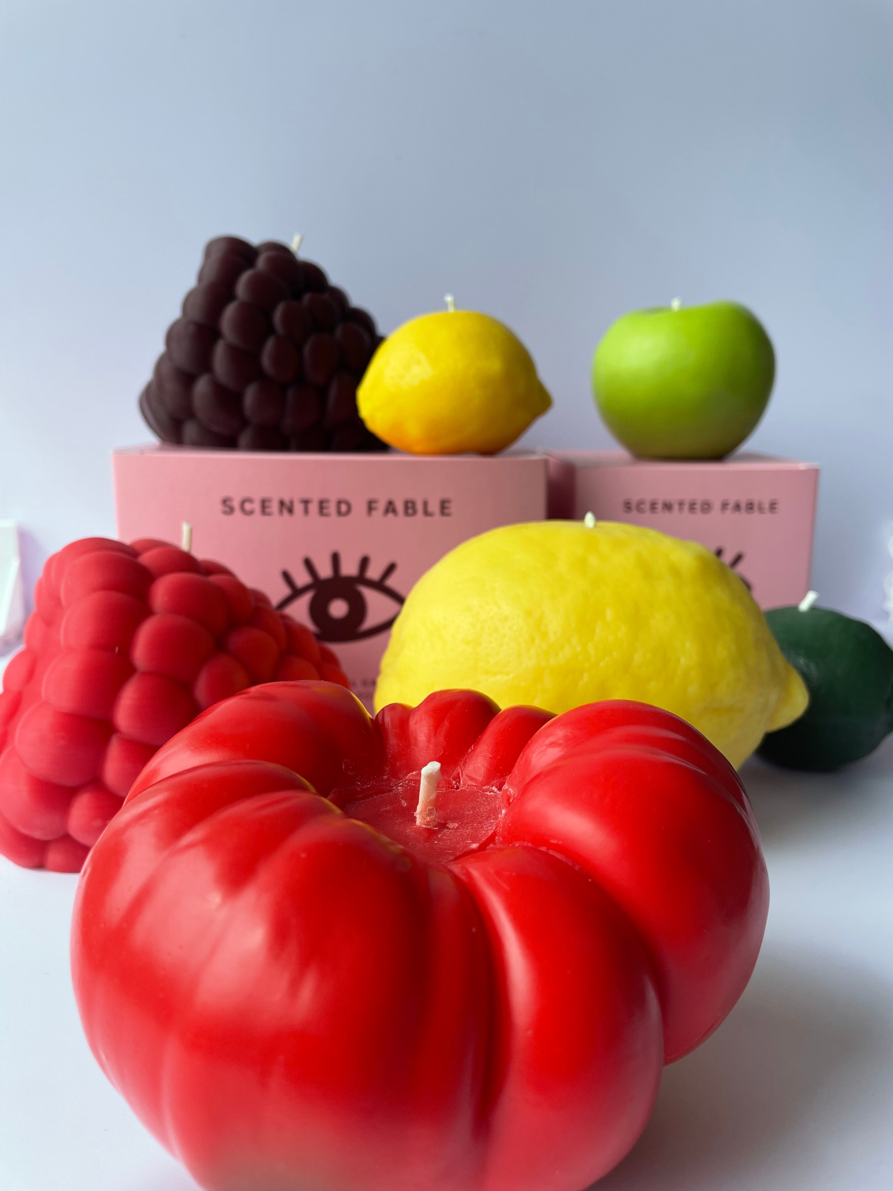 Scented Fable: The Giant Blackberry Candle