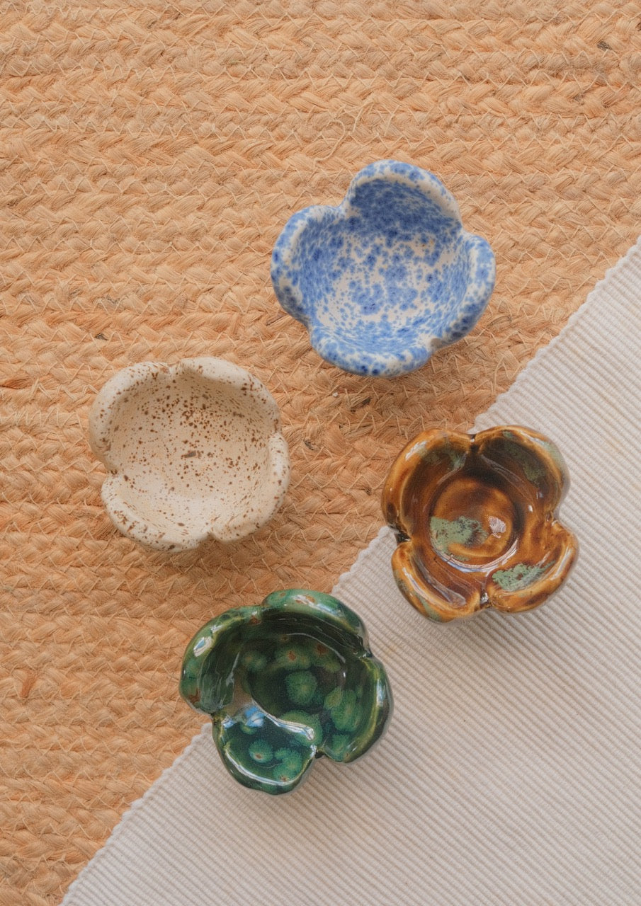 Kynd Ceramics - Small Incense Flower