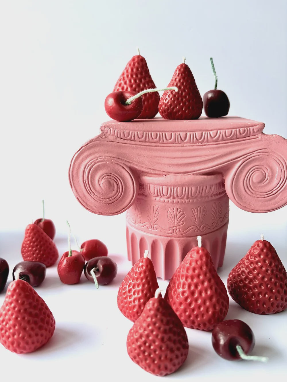 Scented Fable: Mixed Mini Berry Candles - 15 Pack