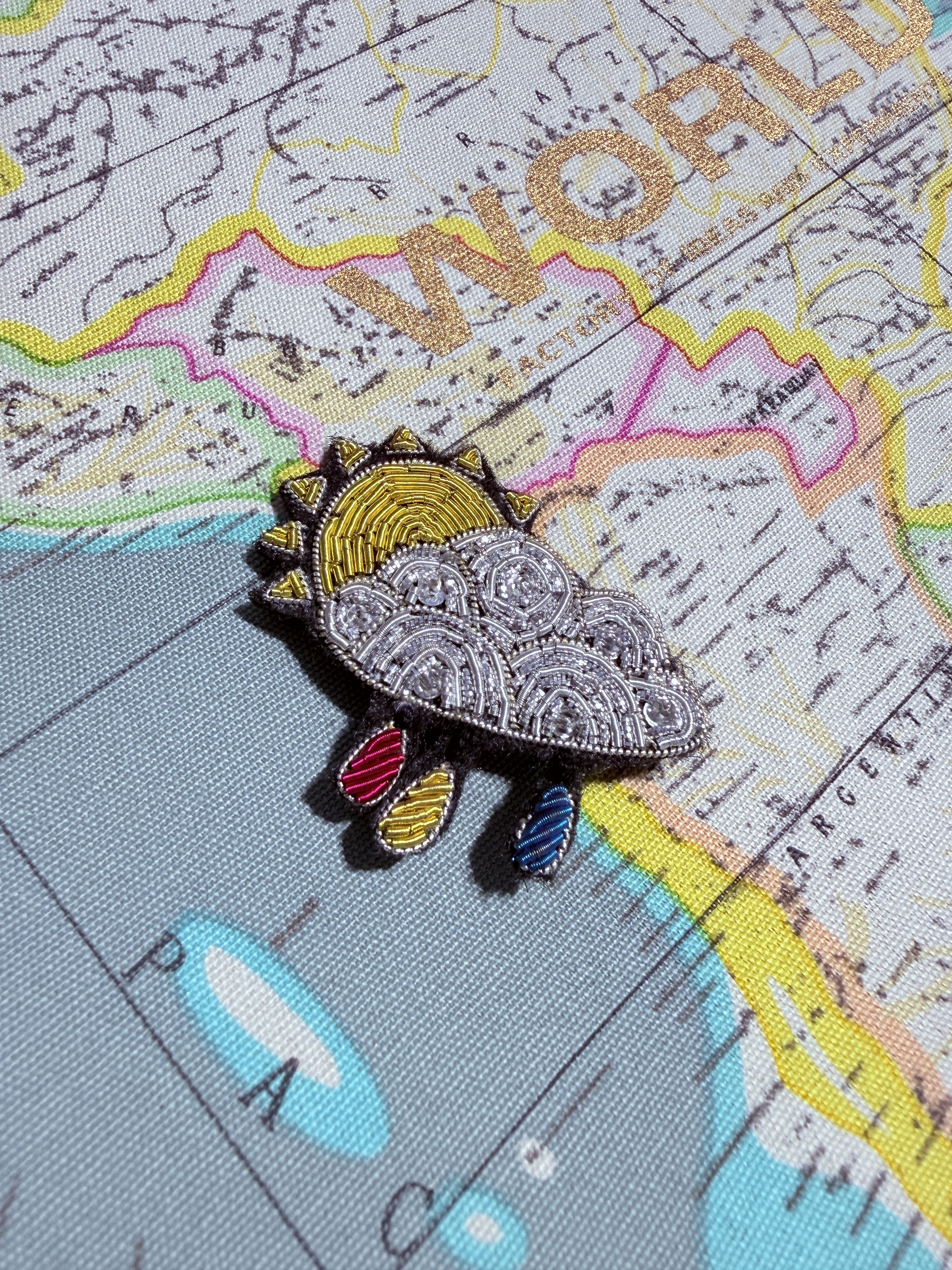 WORLD Bullion Brooch - Aotearoa's Cloud turns to Sunshine