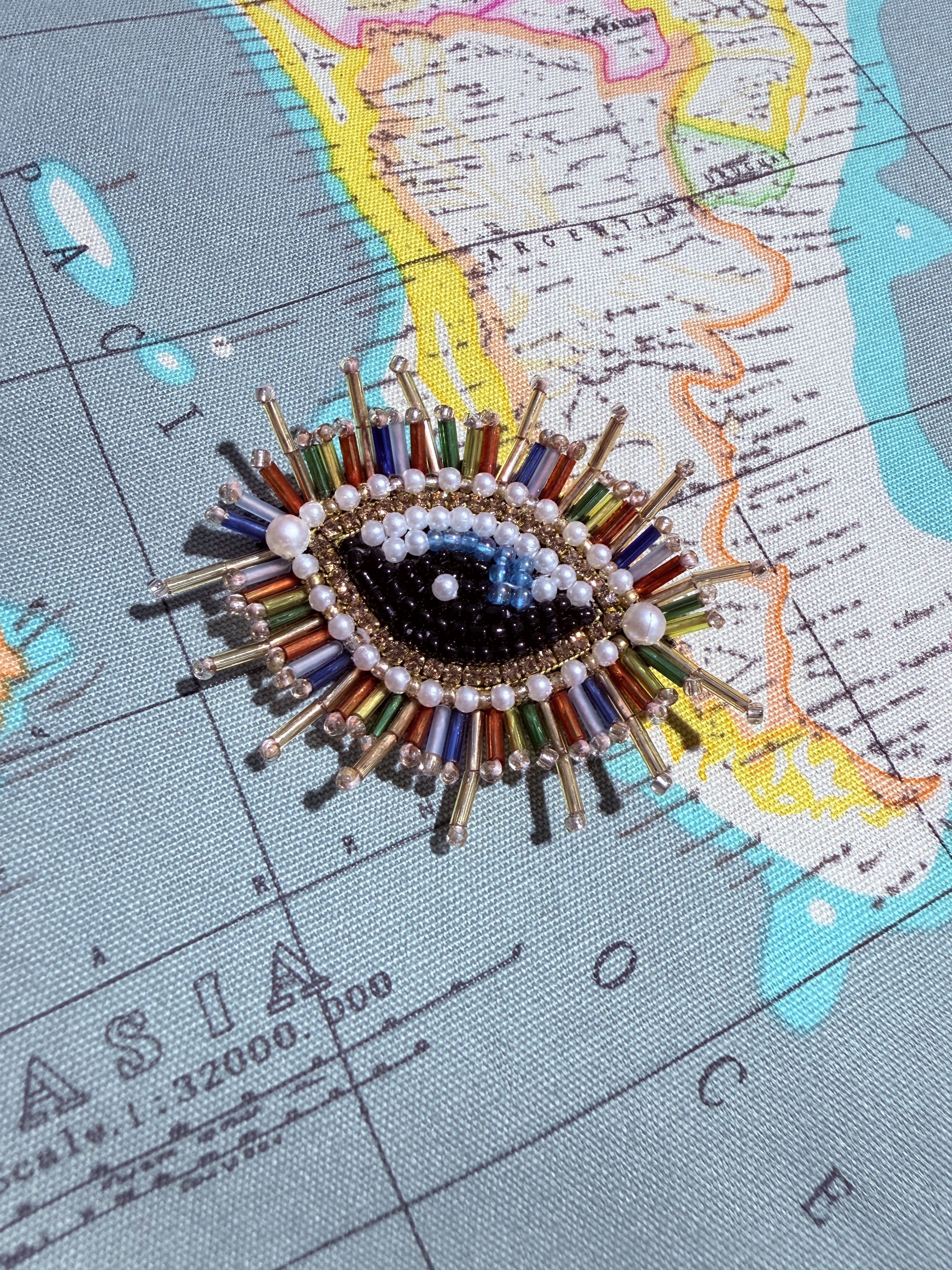 WORLD Bullion Brooch - Eye of the Drag Queen