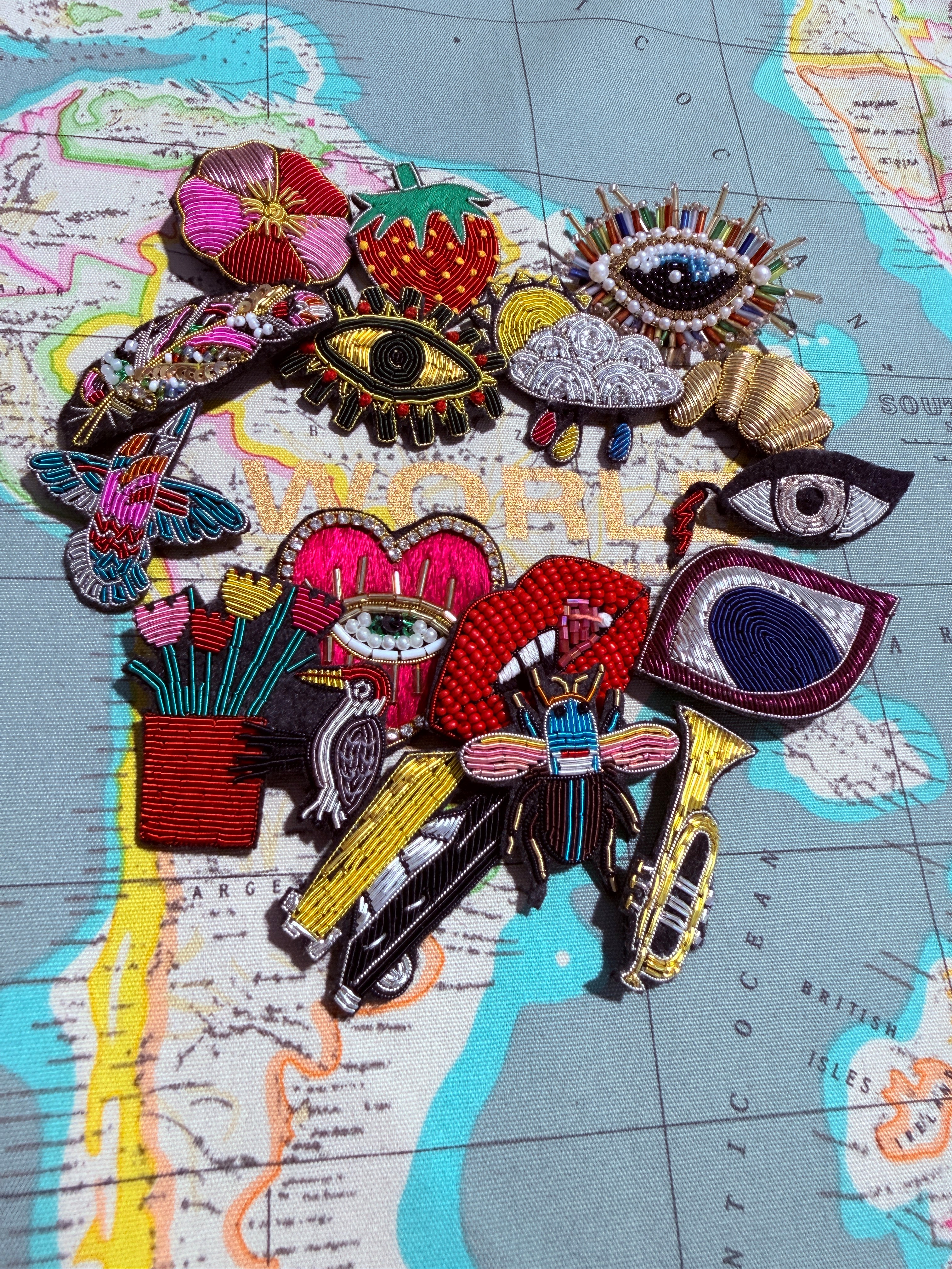 WORLD Bullion Brooch - Leaf on Acid