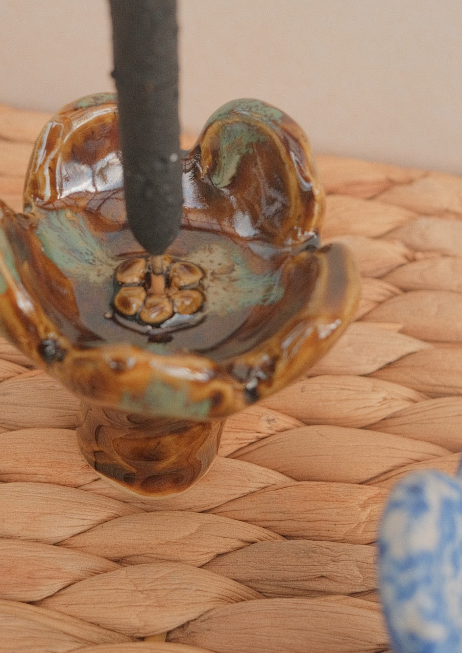 Kynd Ceramics - Small Incense Flower