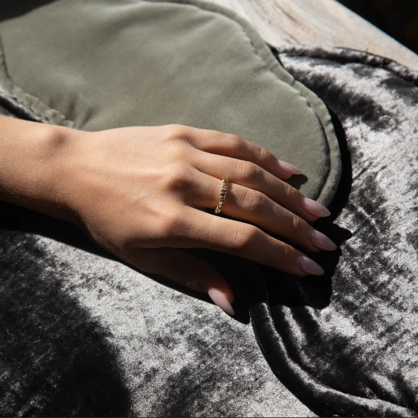 TAKEN by STORM: Infinity Chain Band Gold Plated