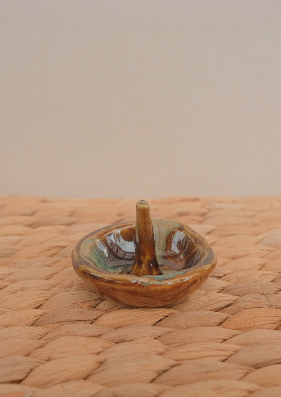 Kynd Ceramics - Ring Dish with Stem
