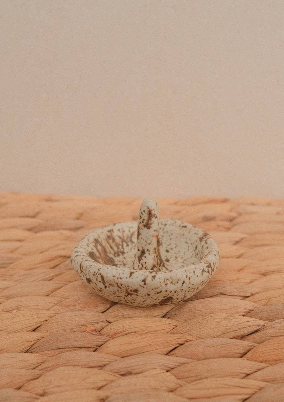 Kynd Ceramics - Ring Dish with Stem