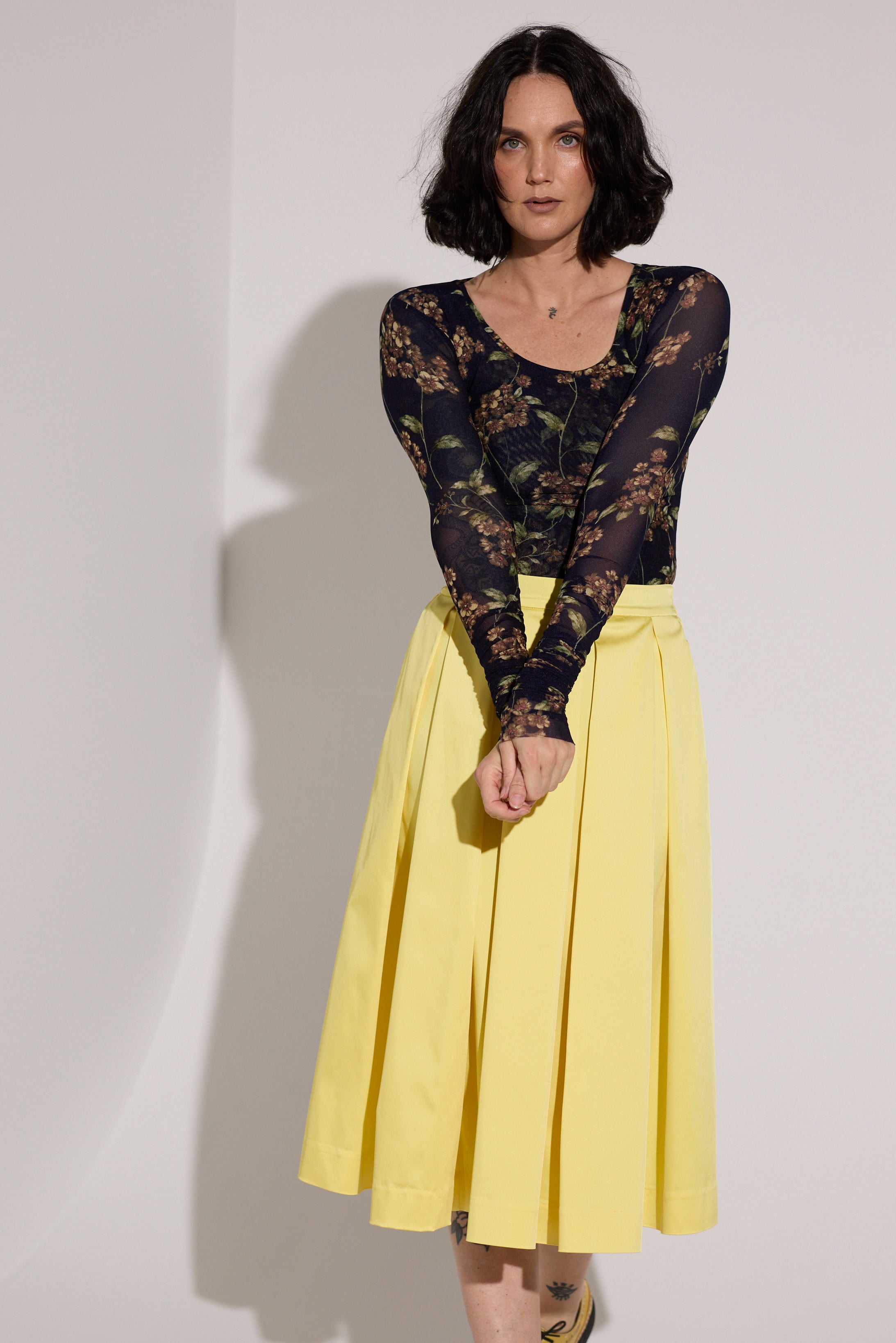 WORLD 5635 Octo Top 2026 Navy Floral - ONE SIZE