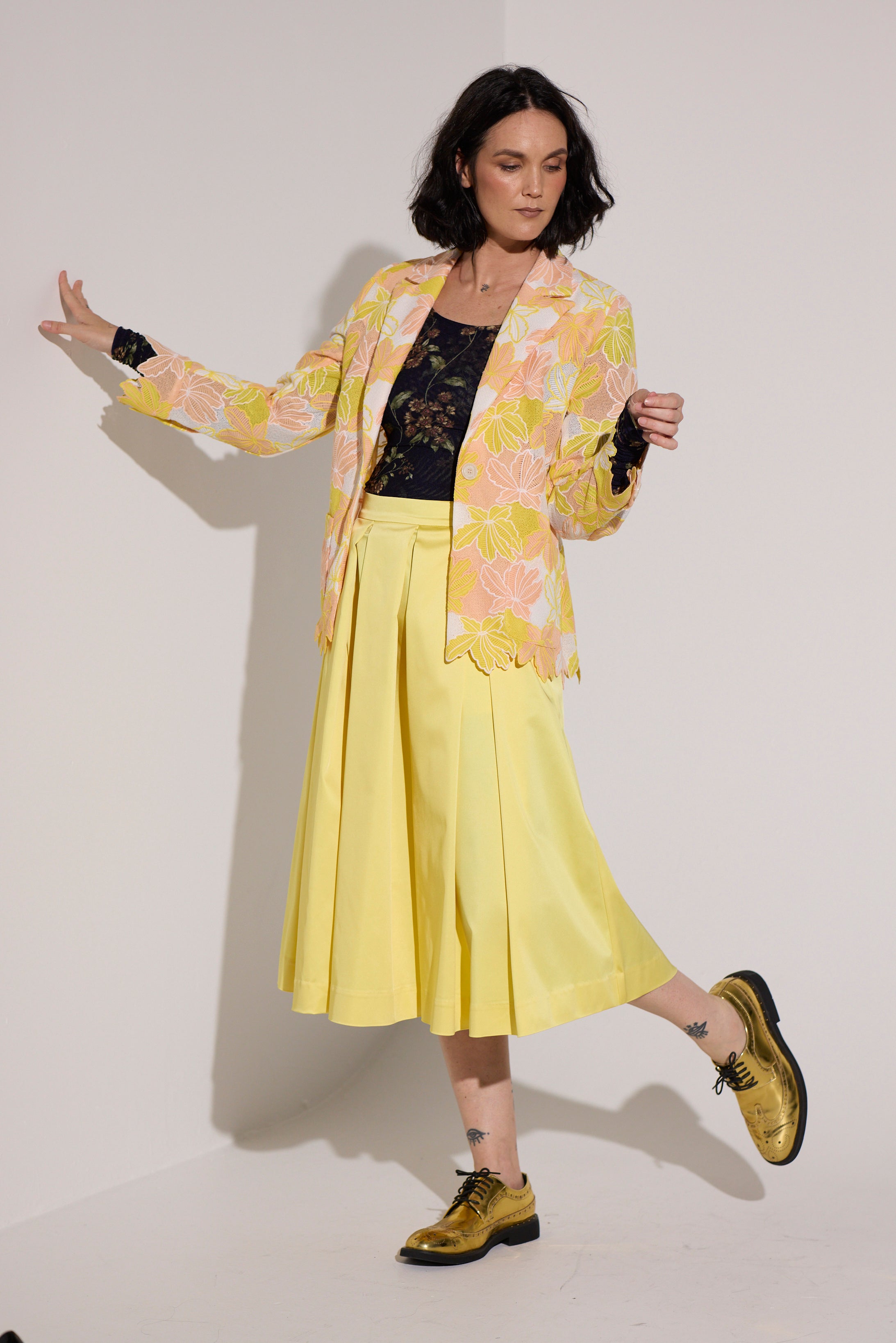 WORLD 5635 Octo Top 2026 Navy Floral - ONE SIZE