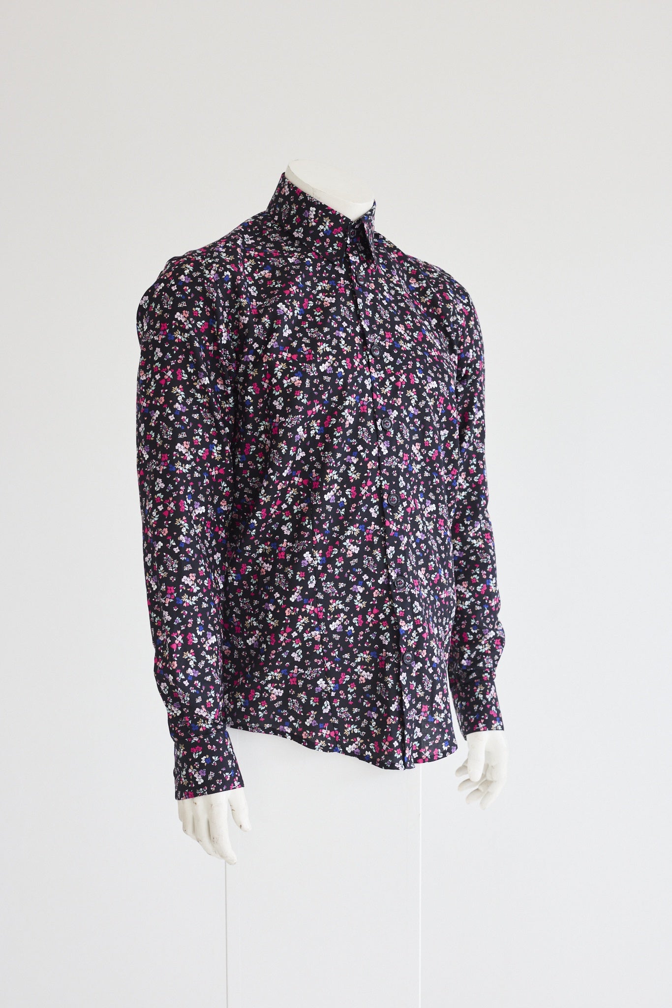 WORLDman 5153 Fragrance Shirt Black Ditsy Floral