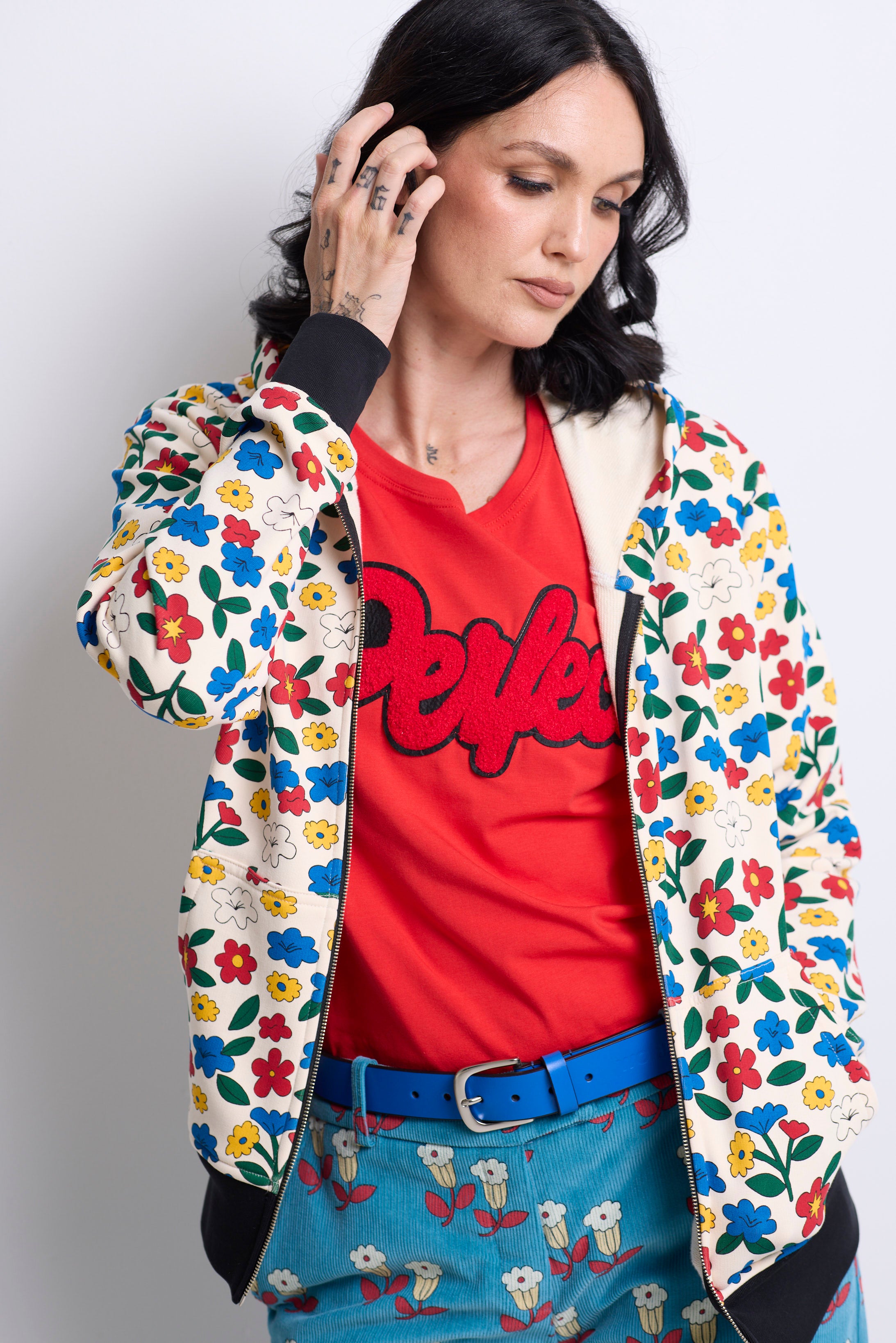 WORLD 5065 Flow T-Shirt Red w/ Embroidered Perfect (UNISEX)