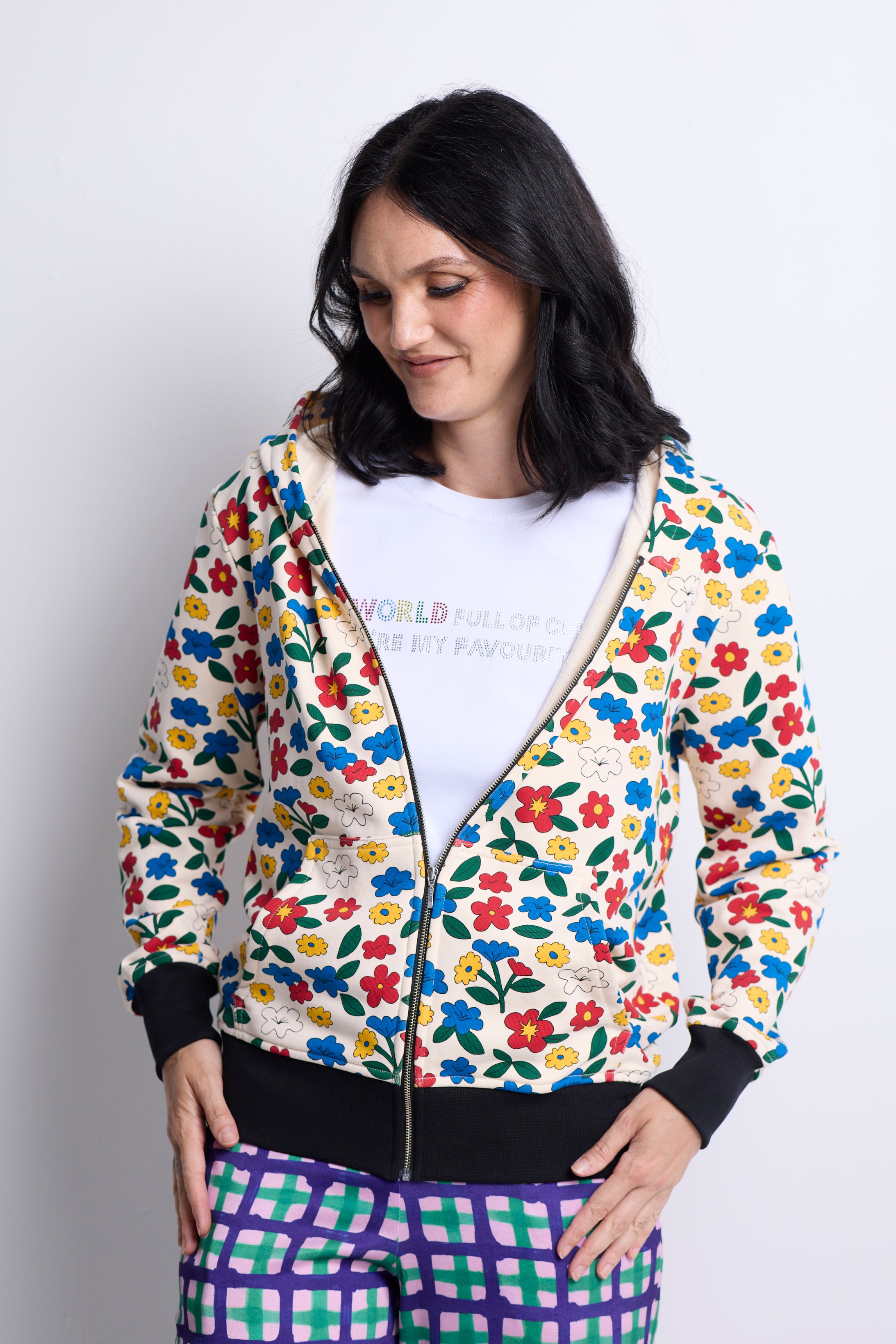 WORLD 5065 Flow T-Shirt White w/ Diamanté In A WORLD  (UNISEX)